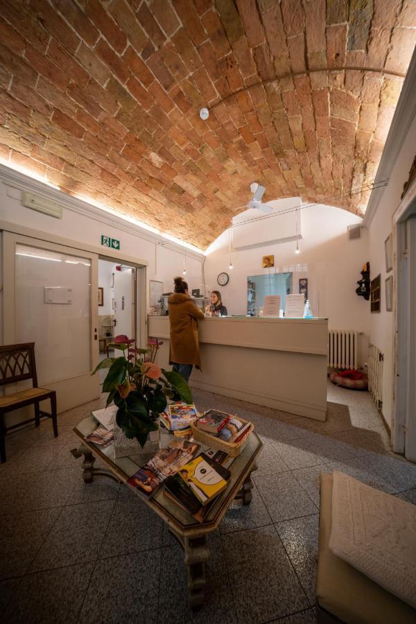 Albergo Tre Donzelle Sienne Extérieur photo