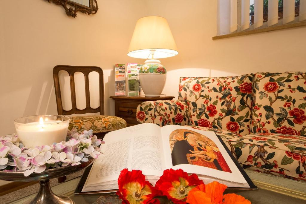 Albergo Tre Donzelle Sienne Extérieur photo