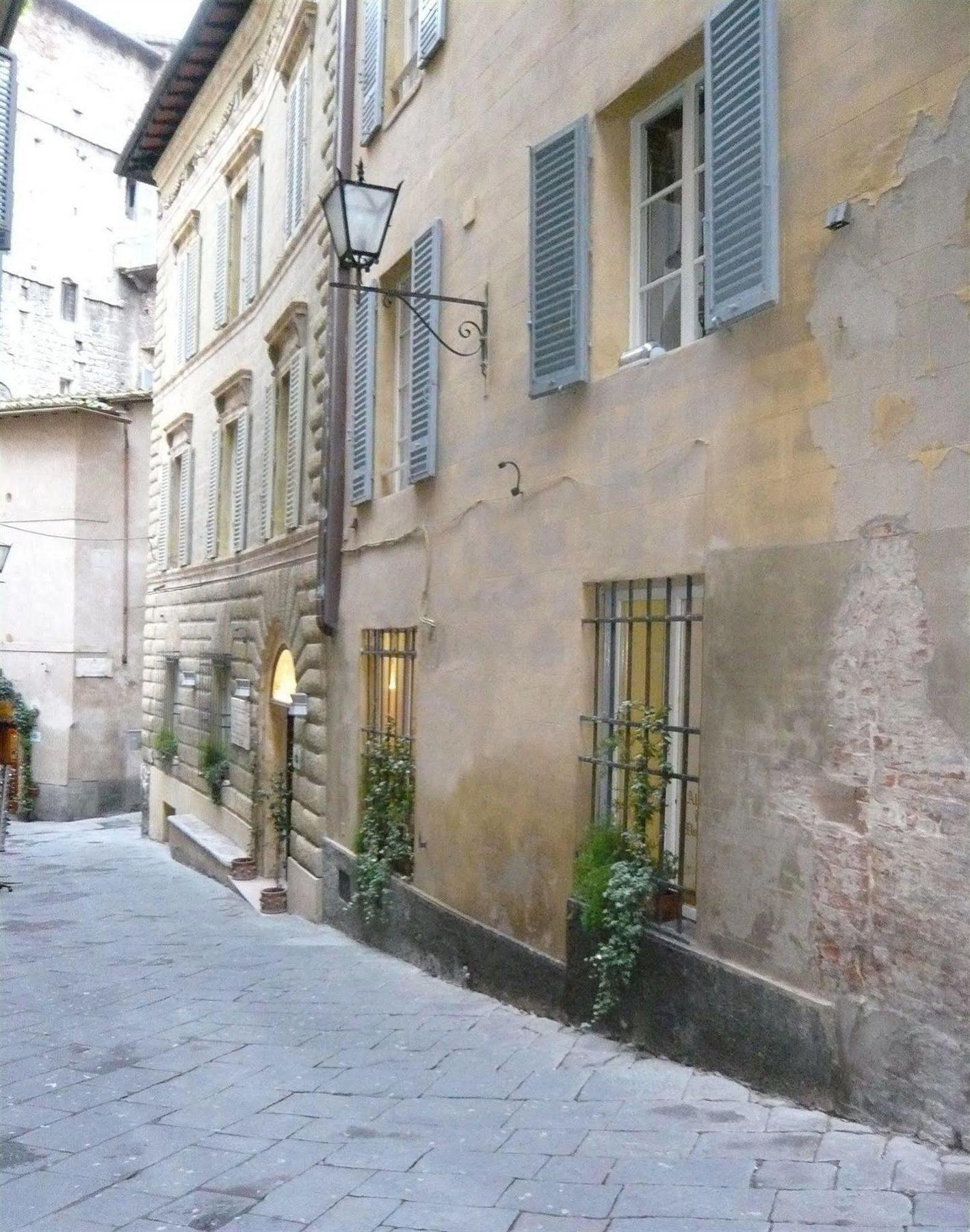 Albergo Tre Donzelle Sienne Extérieur photo