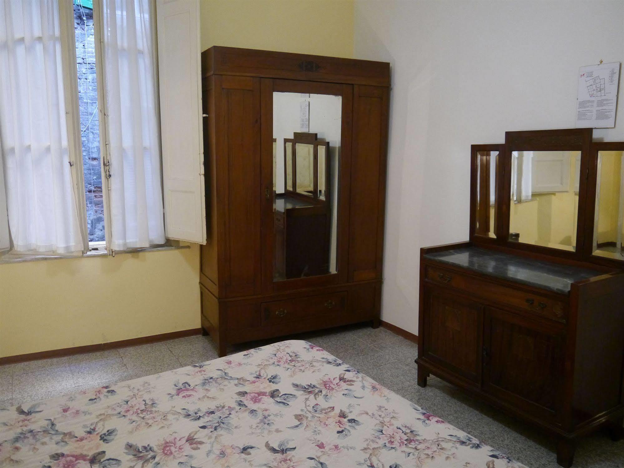 Albergo Tre Donzelle Sienne Extérieur photo