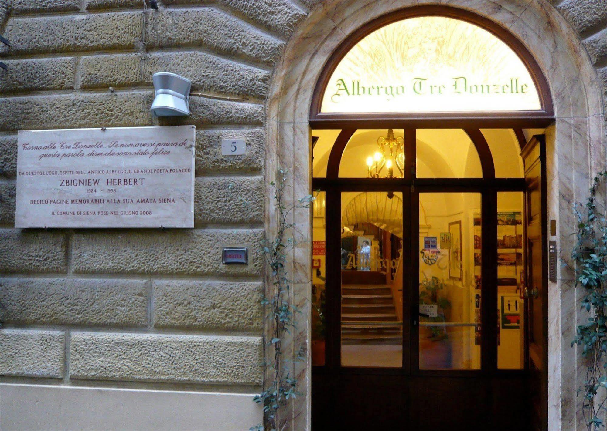 Albergo Tre Donzelle Sienne Extérieur photo