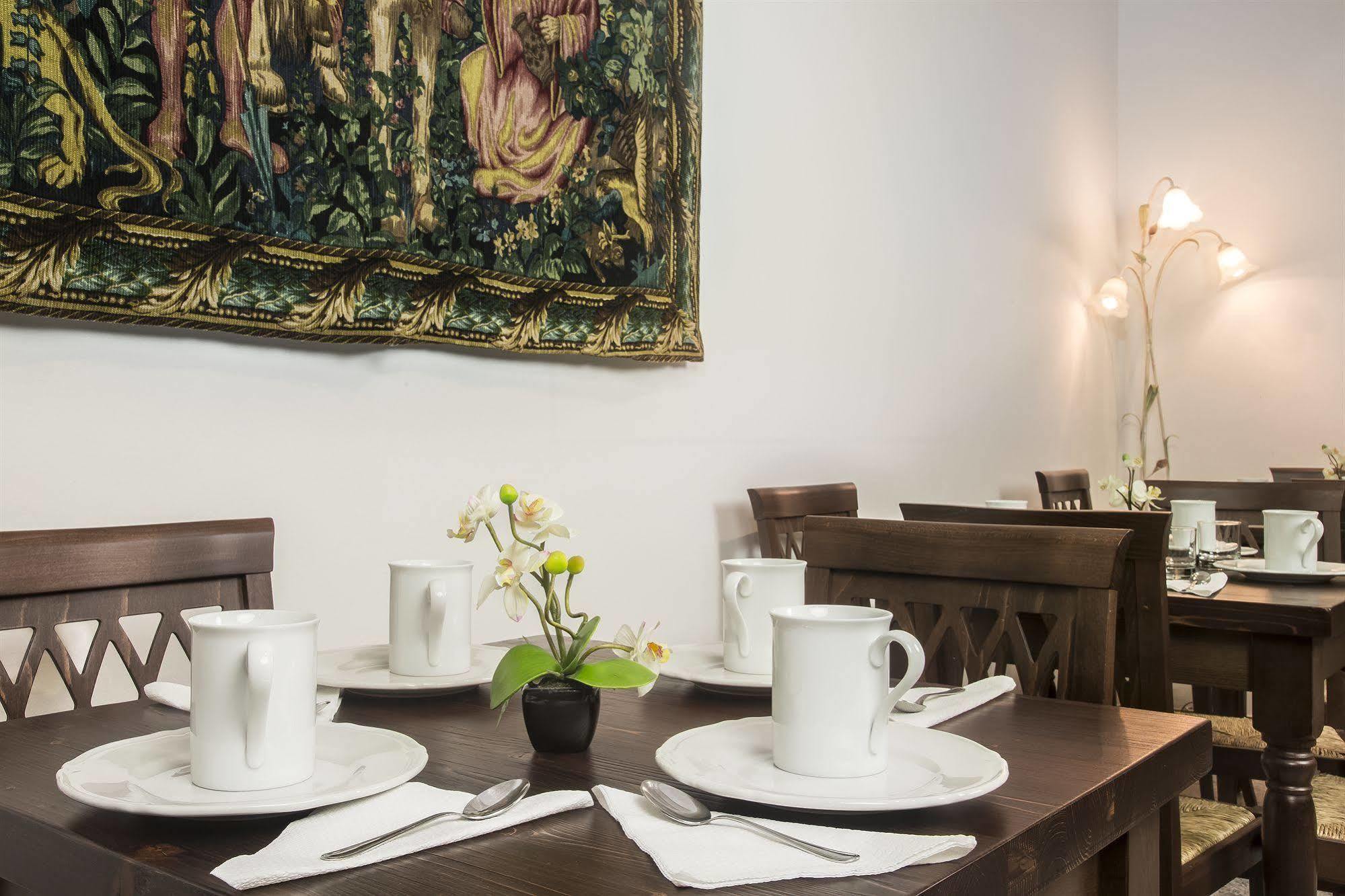 Albergo Tre Donzelle Sienne Extérieur photo